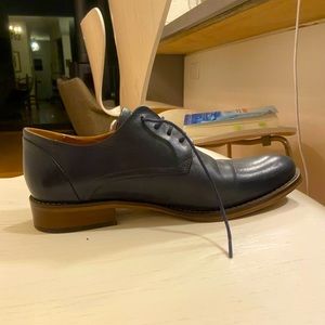 Dark navy blue leather oxfords made in Portugal size 8